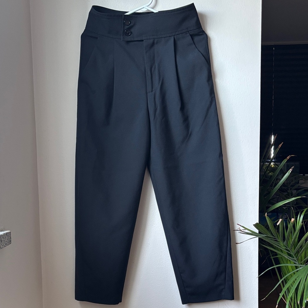 Zara black High-Waisted, pleated, wool Pants